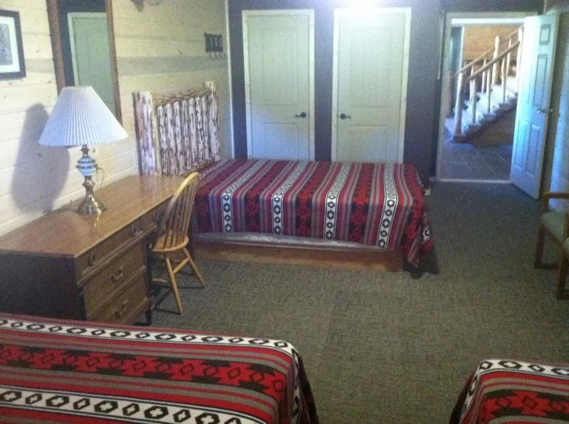 Little Creek Cabin photo 19